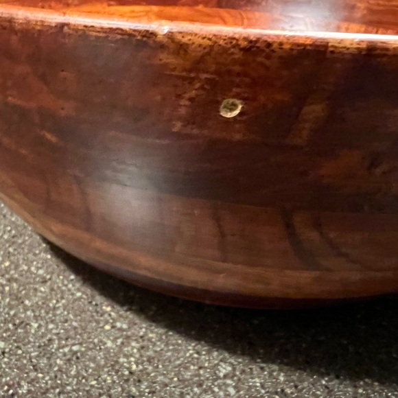 Extra Large 14” Wood Salad Bowl - Picture 4 of 4